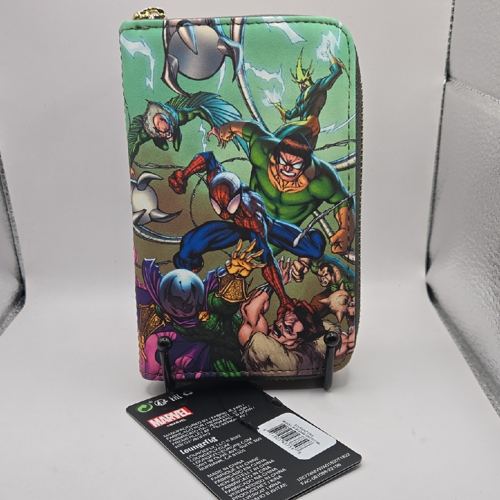 NEW Marvel Loungefly Zip Around Wallet - Green and Blue Design